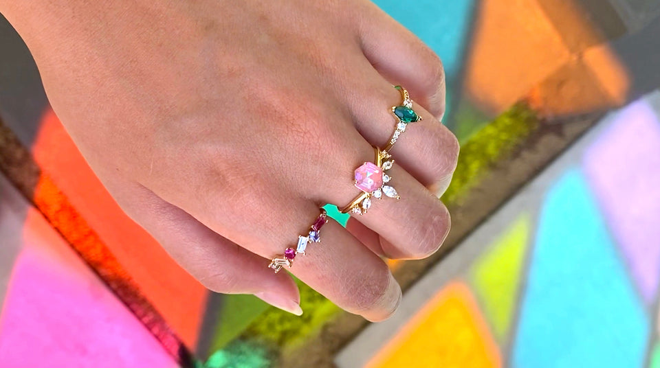 Why Your Rings Turn Your Fingers Green (And How to Stop It!) Oomiay