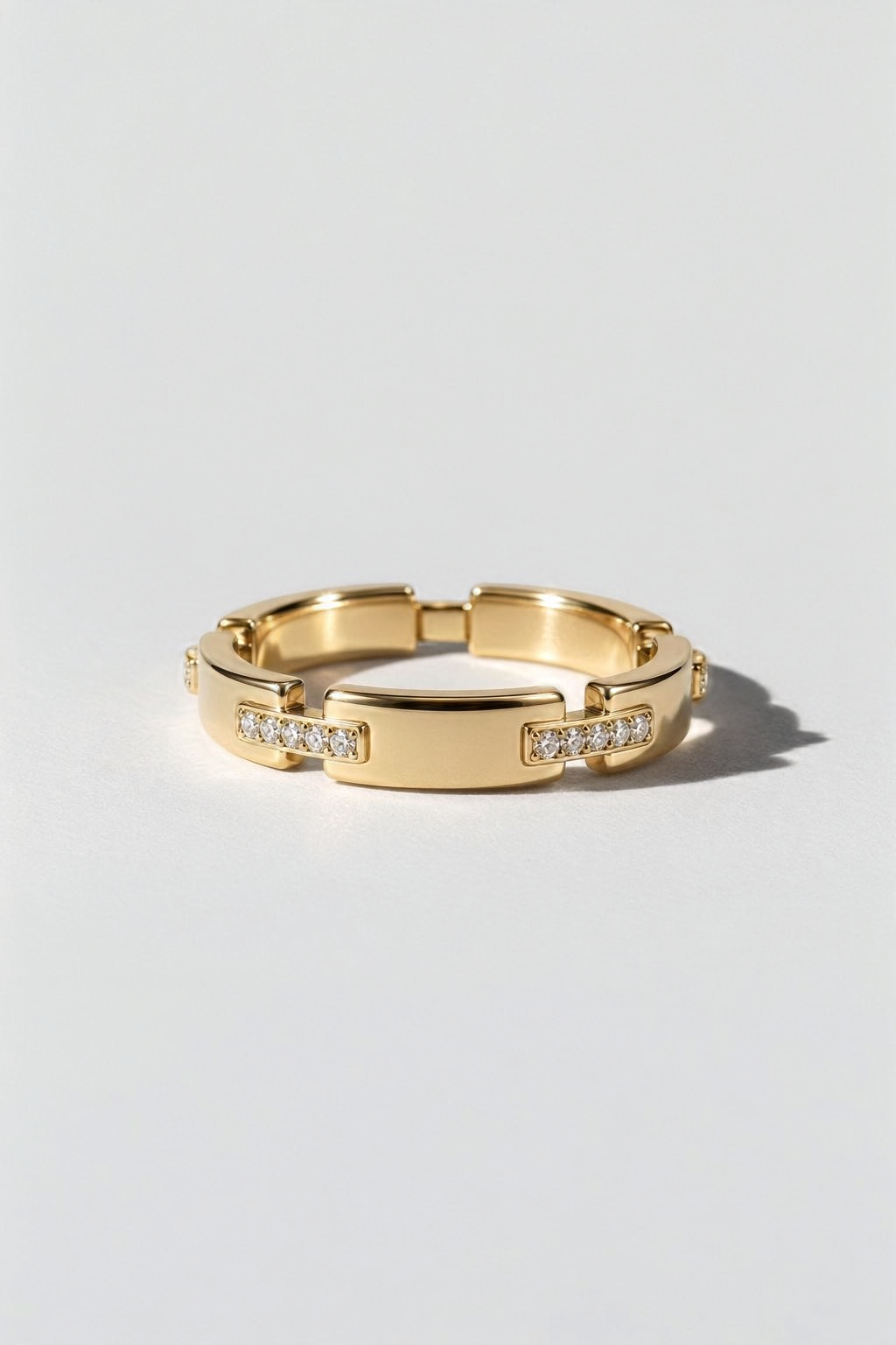 Link Diamond Ring in 14K solid gold by Oomiay, lab grown diamond