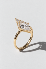Narnia Ring Gold